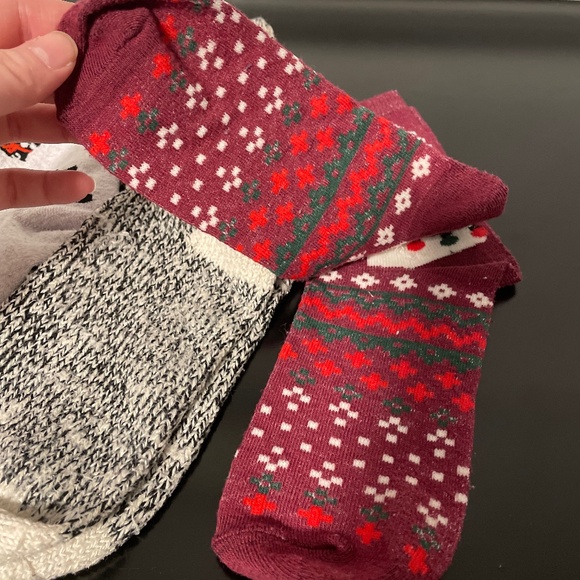 5 for $20: Target Christmas/Holiday socks - Picture 16 of 16